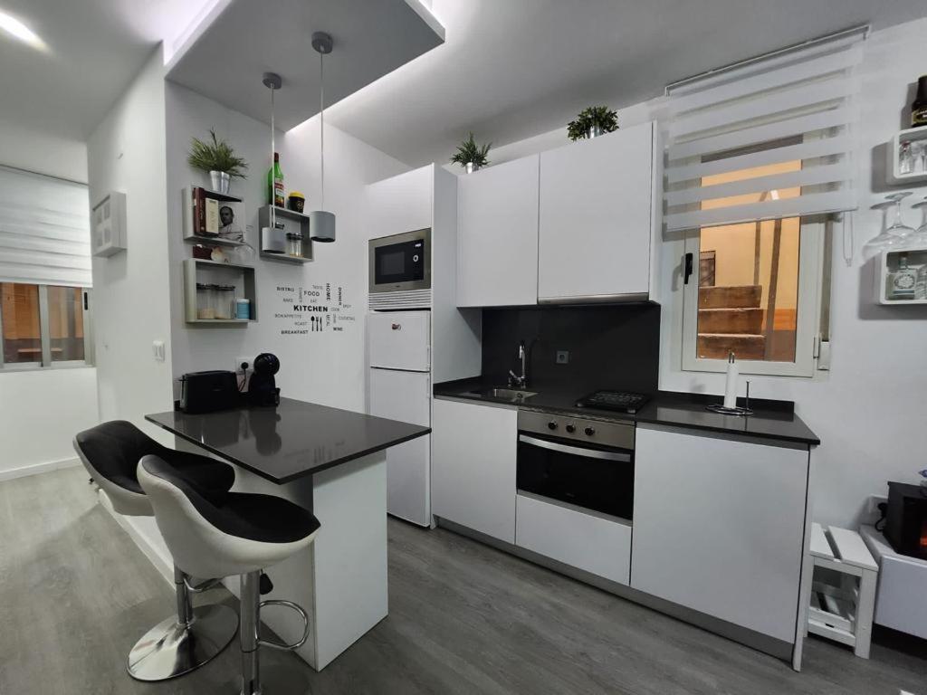 Embajadores, Apartamento Moderno Y Centrico Para 4 مدريد المظهر الخارجي الصورة